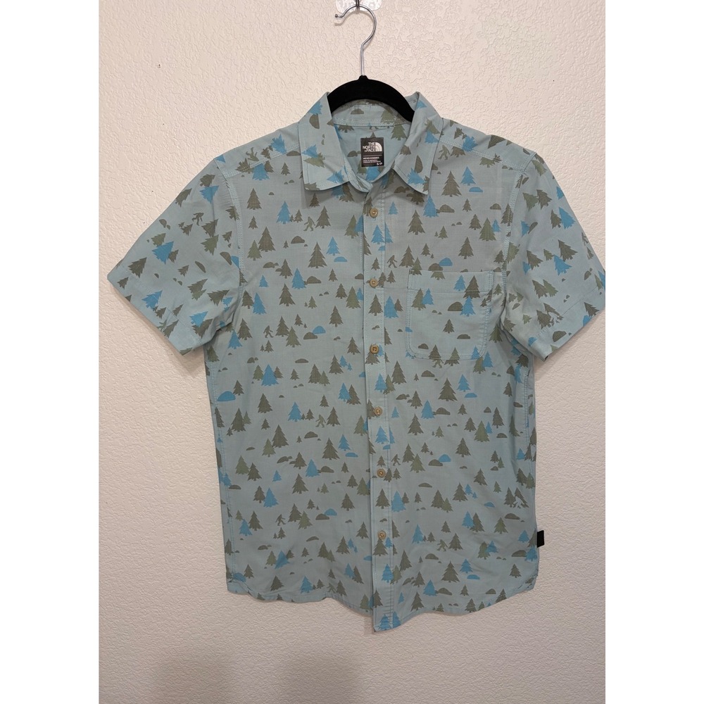 The North Face Mens Small Blue Bigfoot Pine Tree Print Short Sleeve Button Down